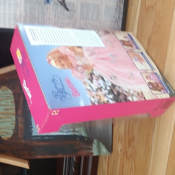 Butterfly Princess Barbie - Picture 8 of 11